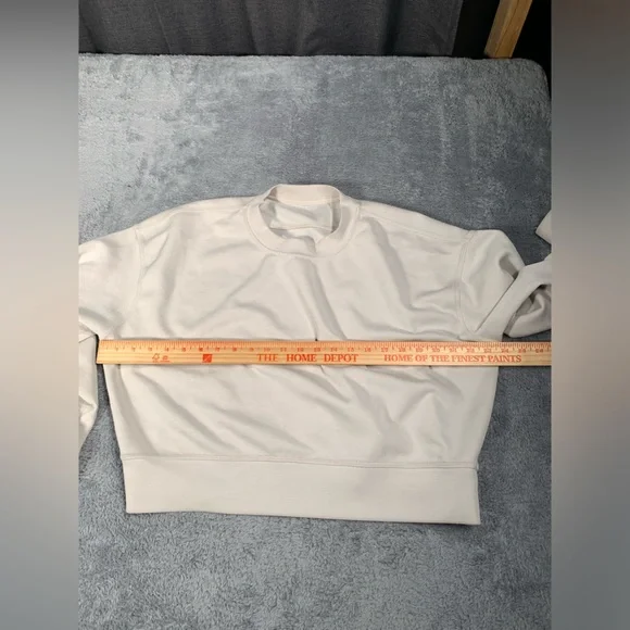 Lululemon Cream Crewneck Sweatshirt - Picture 10 of 14